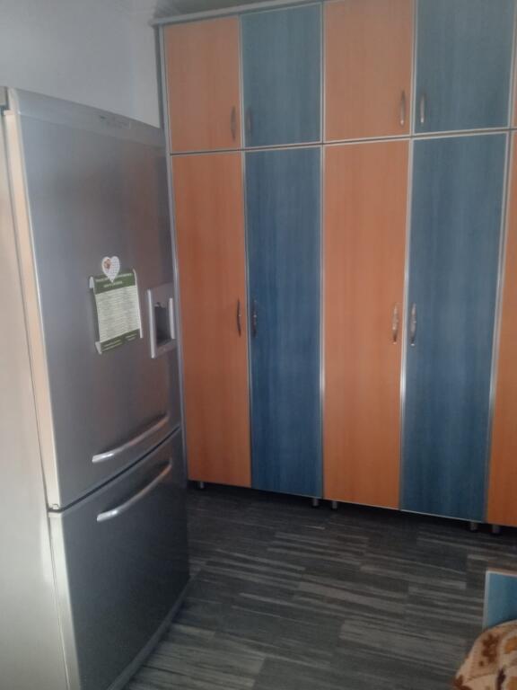 Apartament me qera 2+1