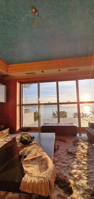 Appartamento 3+1+2 bagno per affitto sul Lungomare Valona