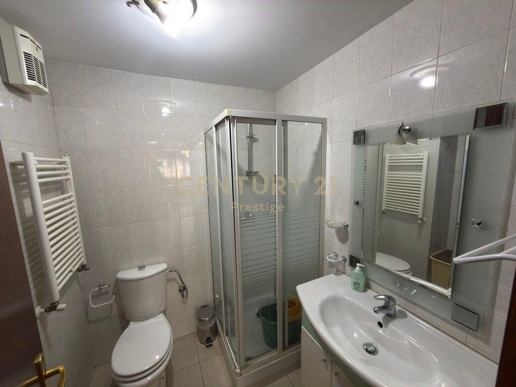 APARTAMENT 2+1+2 ME QIRA NE KRAH TE AMBASADES AMERIKANE , TIRANE!