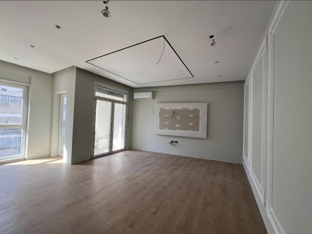 Apartament 2+1+2 per shitje te 5 Maji