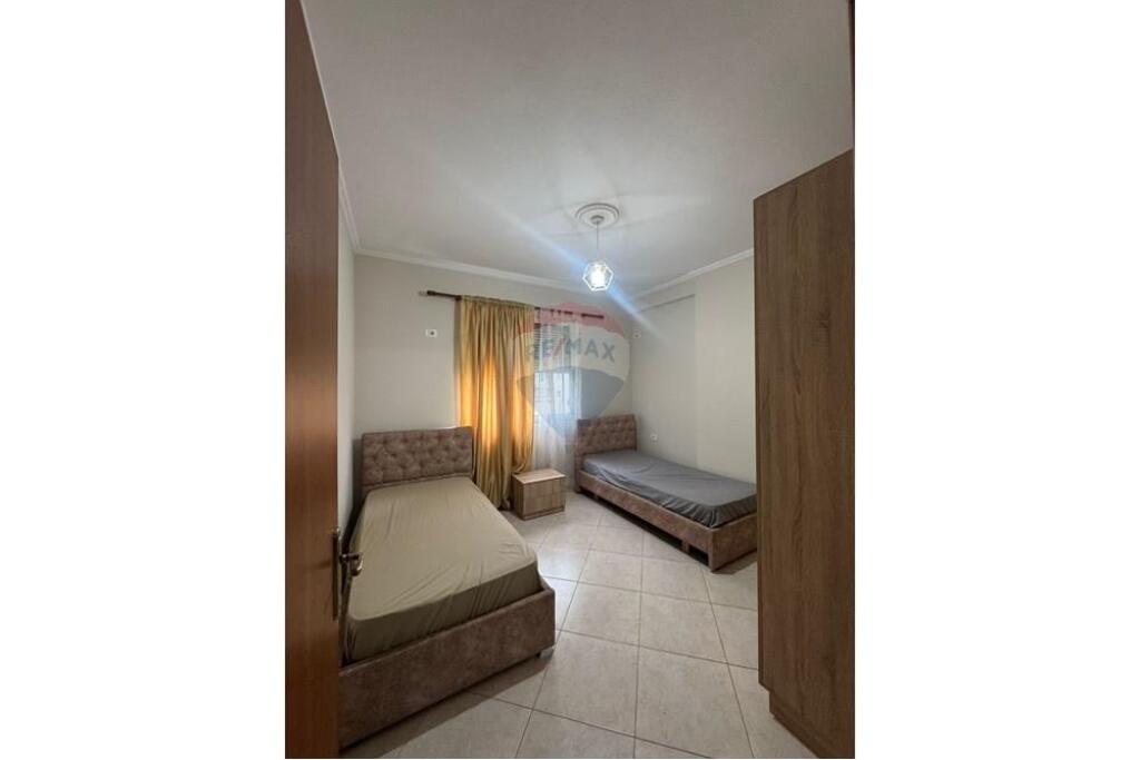Apartament 2+1 per qira prane Eleonores.