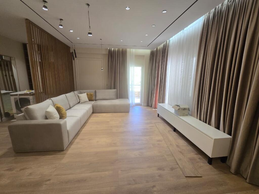 *APARTMENT 3+1+2+ 2 PARKING SPACES | FOR RENT | FARKË LAKE*