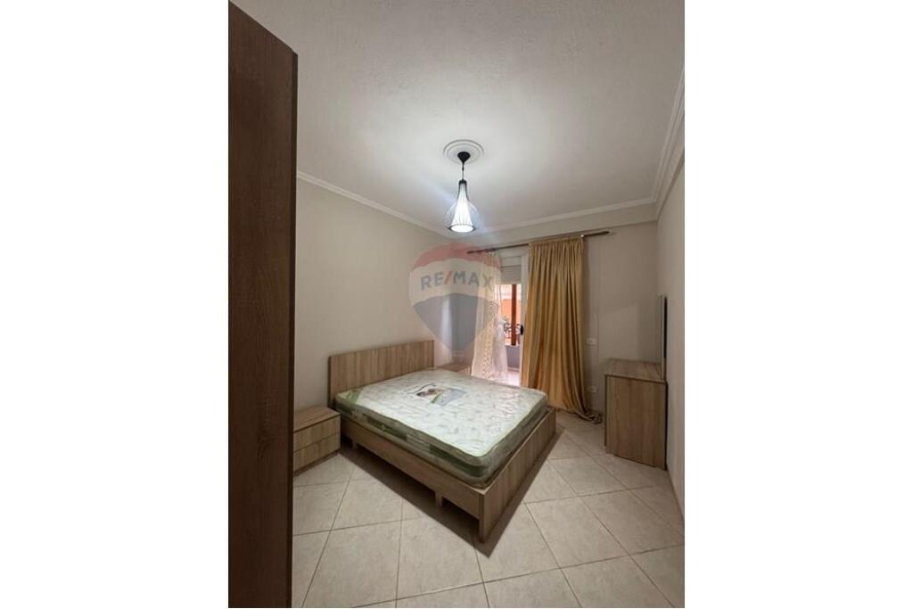 Apartament 2+1 per qira prane Eleonores.