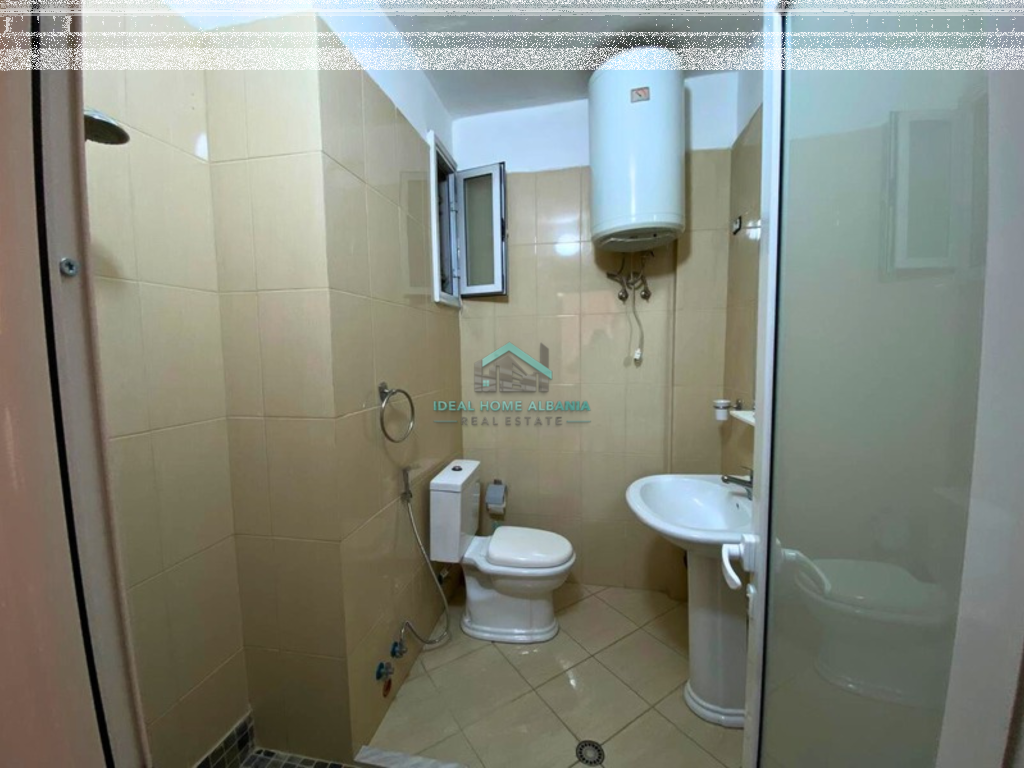 Lungomare,Vlore- Appartamento 2+1 in affitto
