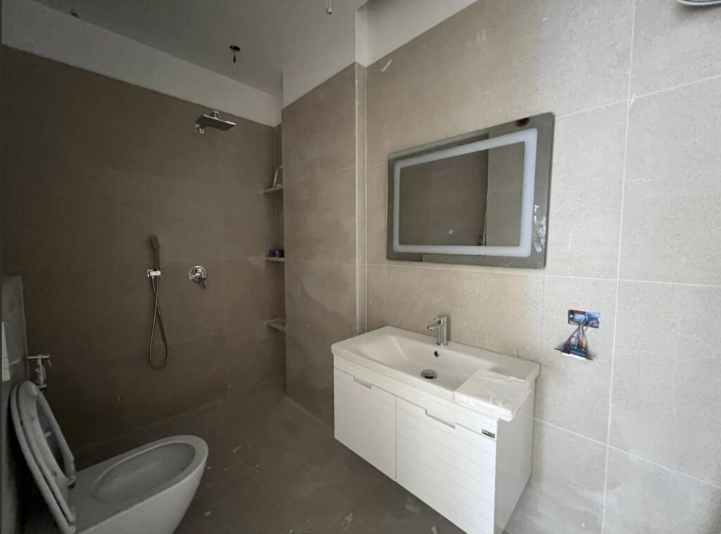 Apartament 2+1+2 per shitje te 5 Maji