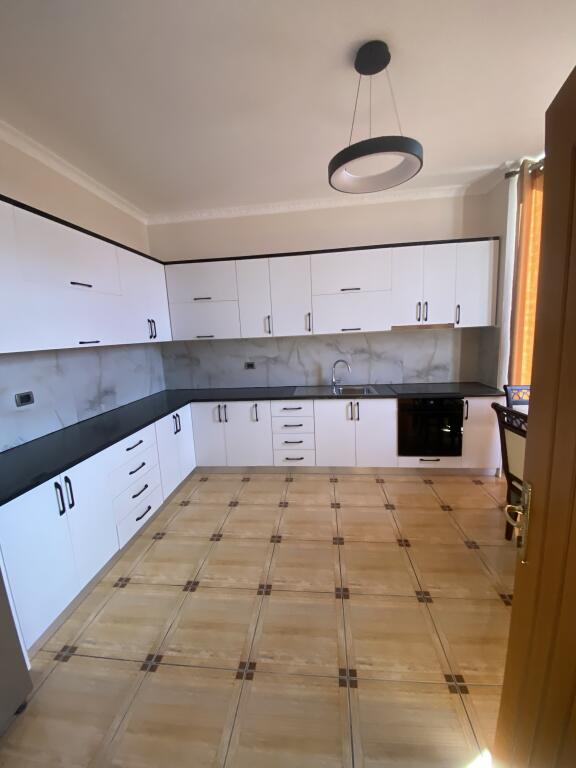 Three-storey villa for rent, new Sauk near BKT, price 1200 euros