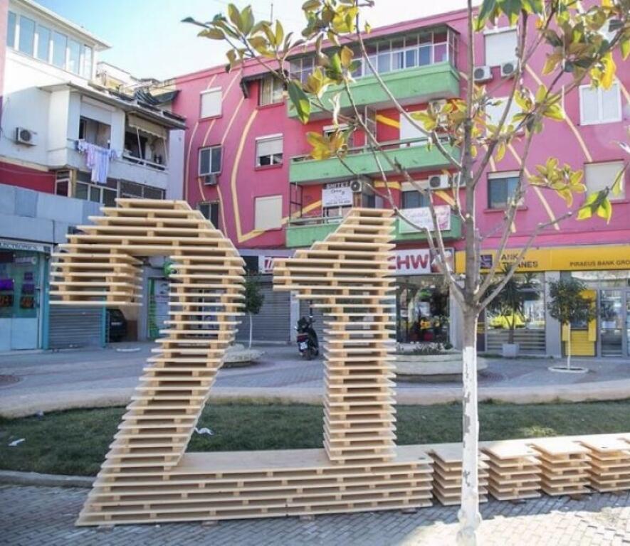 Qira 1+1 në zonën e 21 Dhjetorit – Ndërtim i vitit 2020