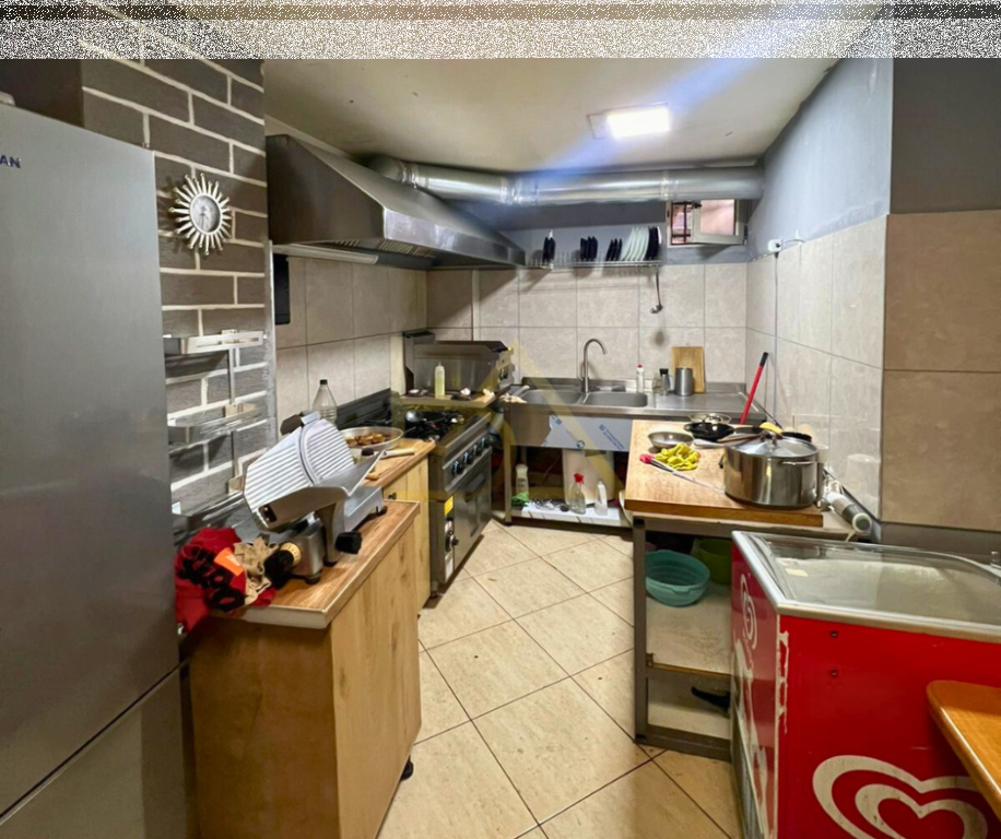 For Rent – Service Unit, Kodra e Diellit