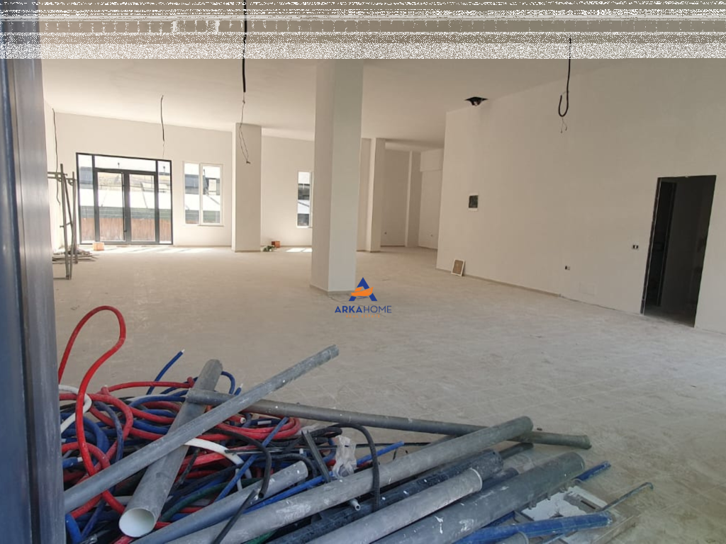 BUSINESS PREMISES FOR RENT 220M2 AT "ALI SHEFQETI STREET" 4200 EURO