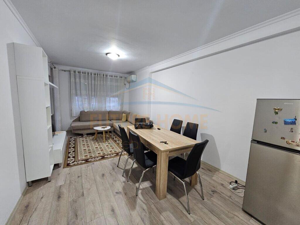 Affitto, Appartamento 2+1, Complesso Kontakt, 21 Dhjetori.
