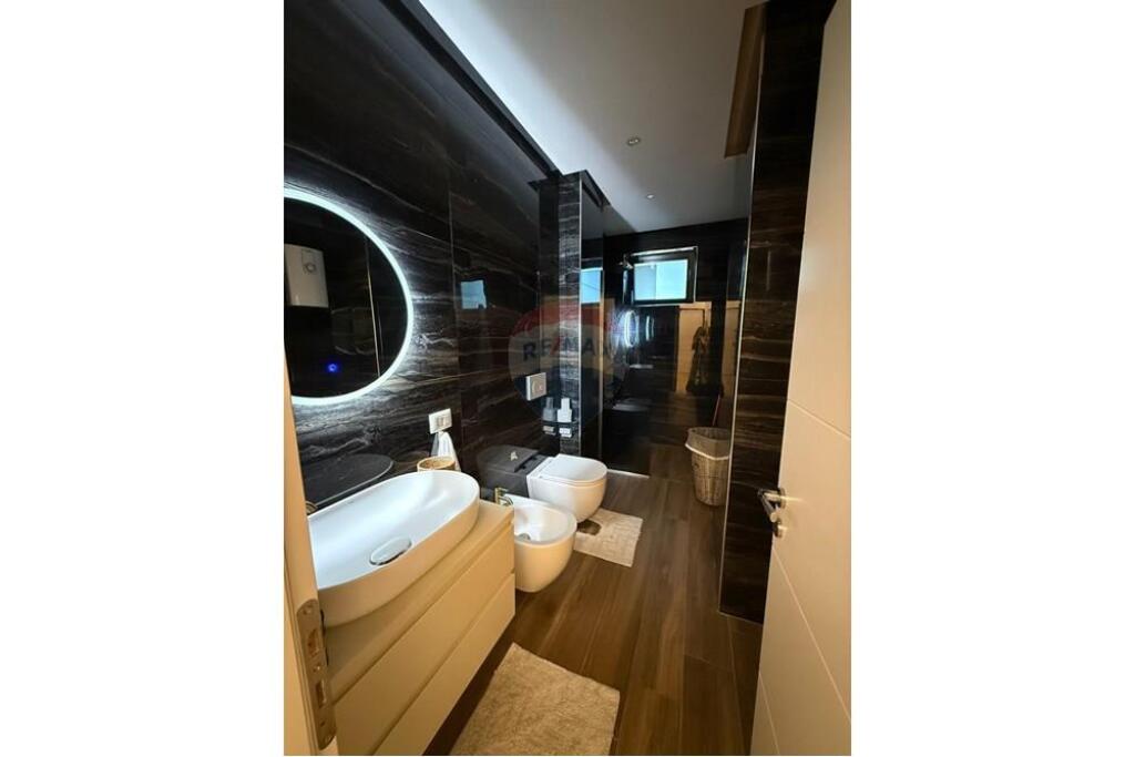 APARTAMENT 2+1 PER QIRA, UNAZA E RE, ASTIR