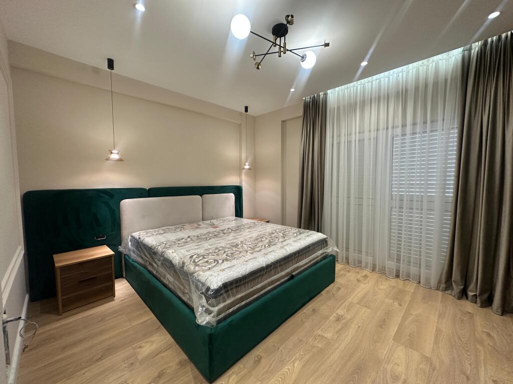 *APARTMENT 3+1+2+ 2 PARKING SPACES | FOR RENT | FARKË LAKE*