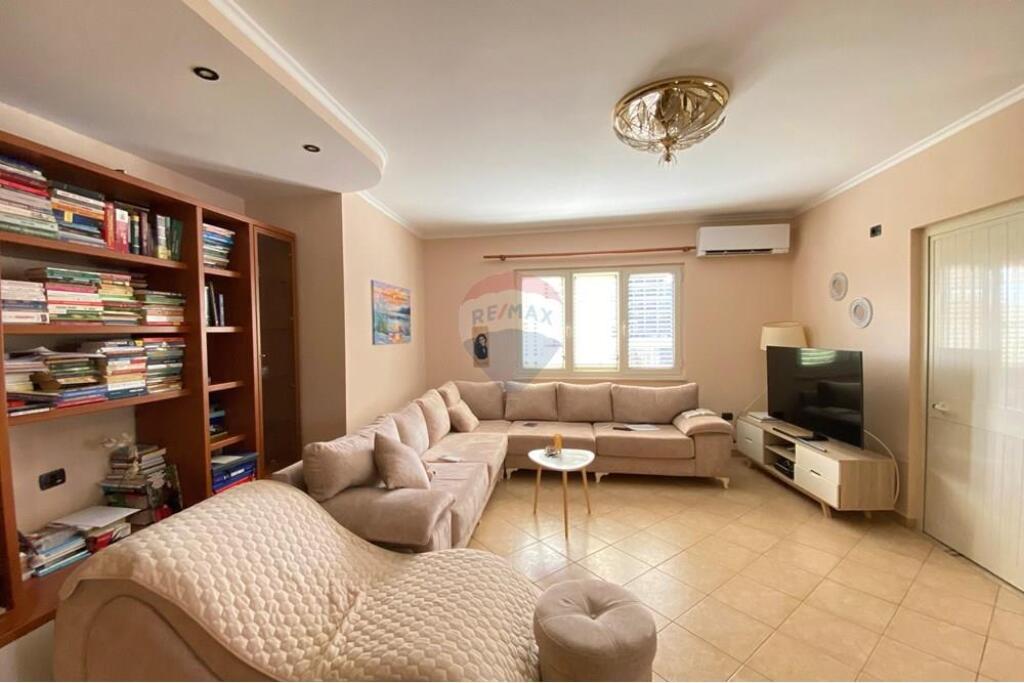 Apartament 2+1 per qira tek Liqeni i Tiranes!.