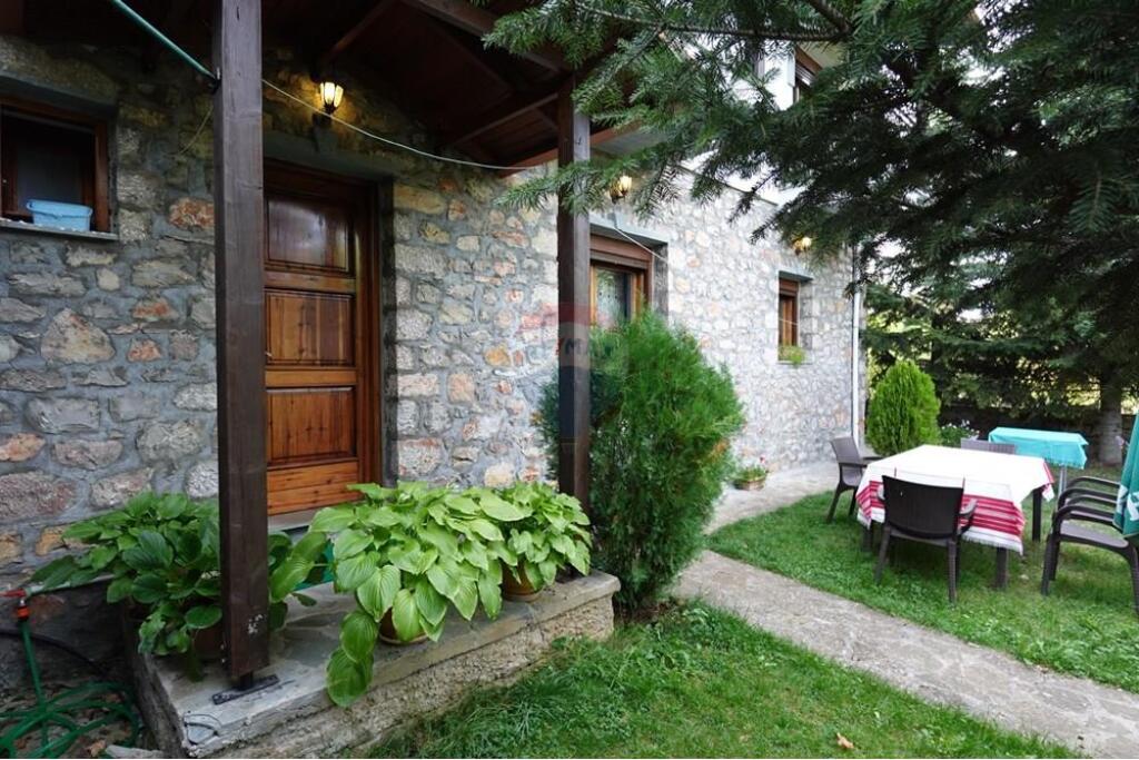 OKOZION, Inn for sale in Voskopoje!