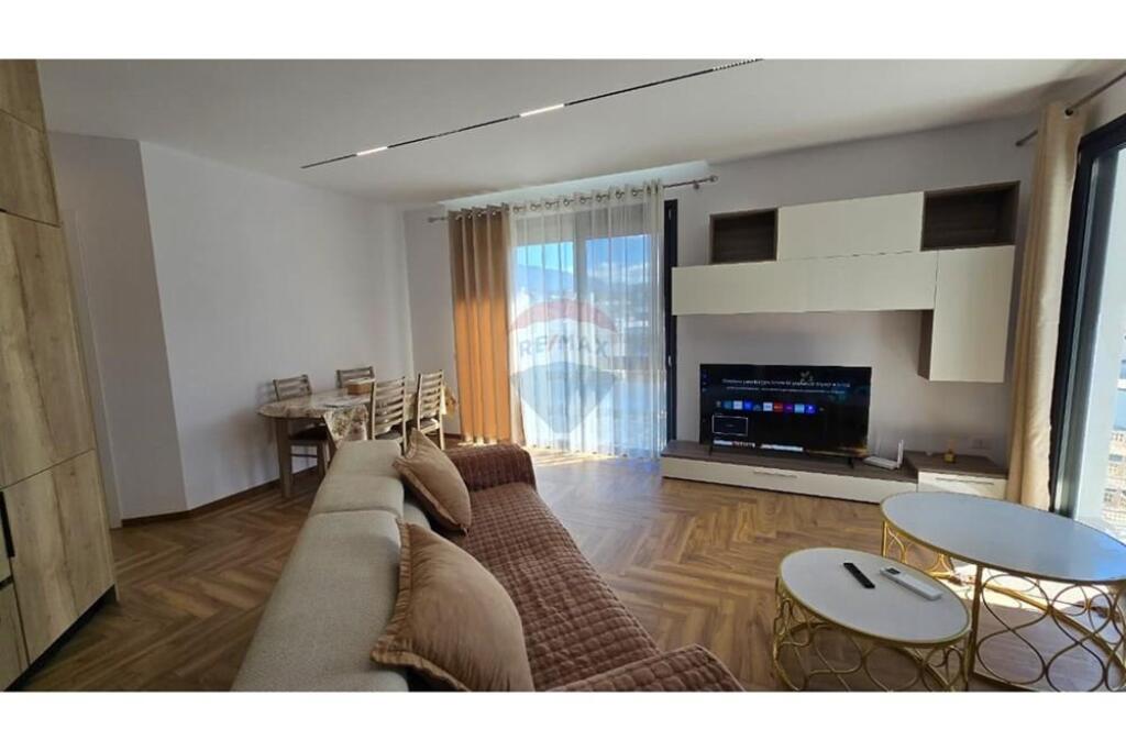 Apartment (2+1+2) for rent at Liqeni i Thate