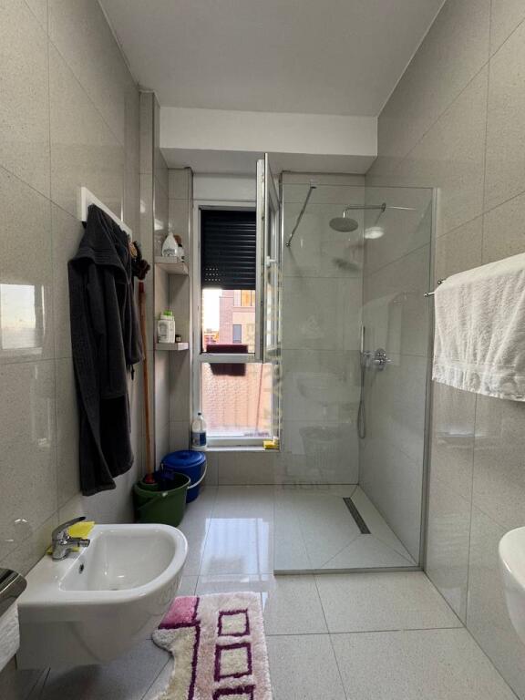 Në shitje apartament 1+1 modern në zemër të zhvillimit të ri – Ish Fusha e Aviacionit