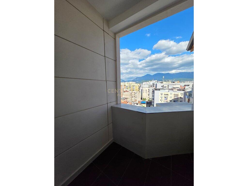 Appartamento 2+1+2 in Affitto in Via Mine Peza, Tirana - 1000€ | 90 m² (pronto per AirBnB)