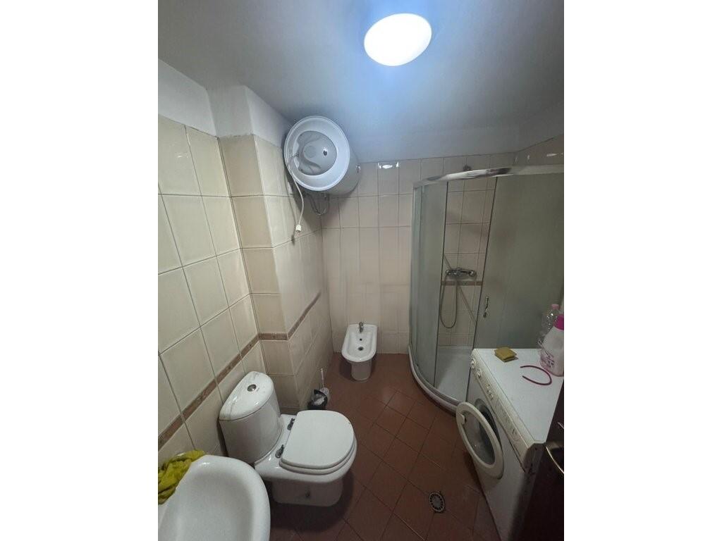 Apartament 1+1 me Qira në Myslym Shyr, Vendndodhje Qendrore !! 500 € /Muaj