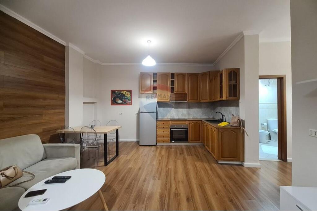 Apartament 1+1 me qira 650 euro ne muaj !