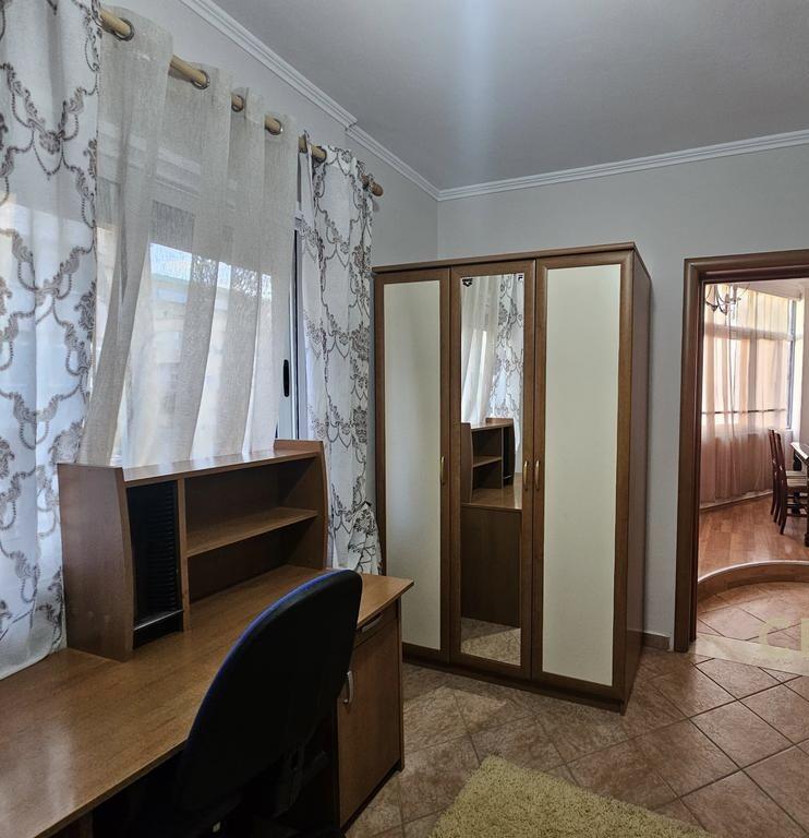 Affittasi appartamento 3+1+2 presso il Comune di Parigi