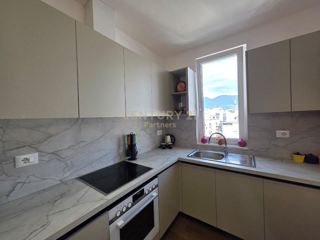 Appartamento 2+1+2 in Affitto in Via Mine Peza, Tirana - 1000€ | 90 m² (pronto per AirBnB)