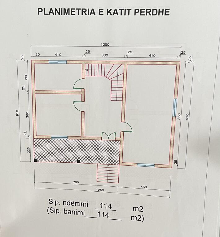Vetëm 3 km nga Aeroportit të Rinasit shitet shtëpi dy katëshe dhe 4170 m²  tokë
