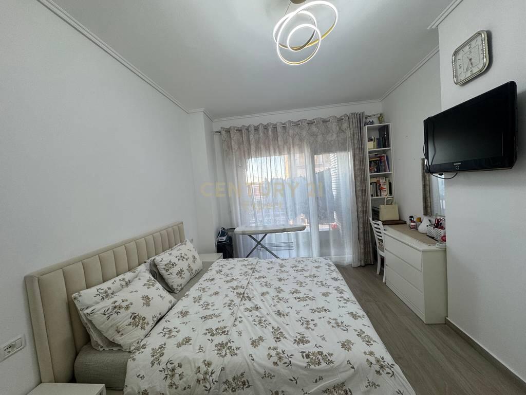 Në shitje apartament 1+1 modern në zemër të zhvillimit të ri – Ish Fusha e Aviacionit