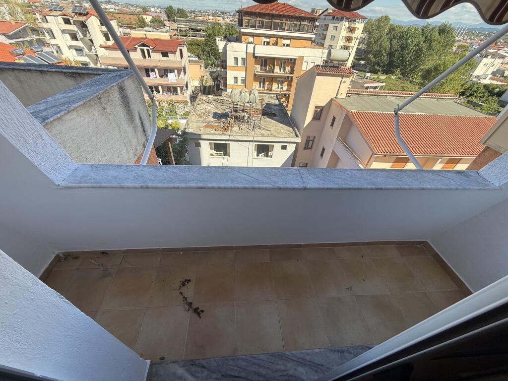 Vendo l'appartamento alla ruota rossa