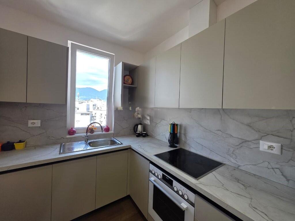 Apartament 2+1+2 Me Qira në Rrugën Mine Peza, Tiranë - 1000€ (i gatshëm për AirBnB) 1,000 € /Muaj