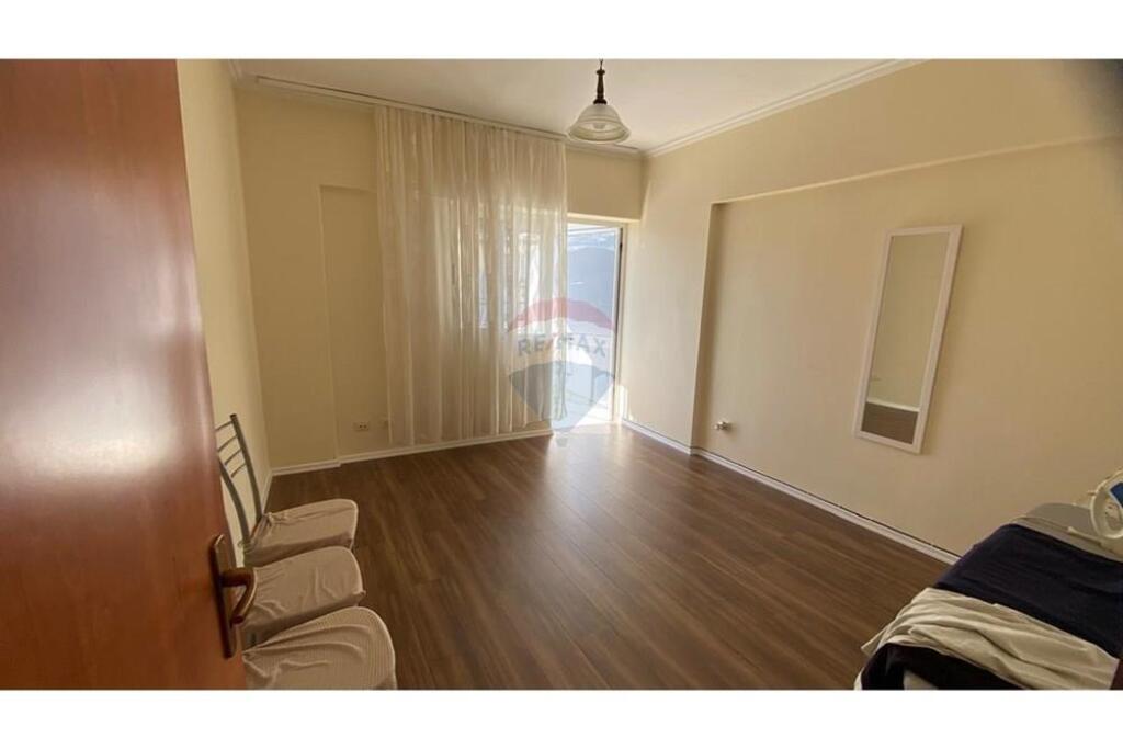 Apartament 2+1 me qira tek Komuna e Parisit