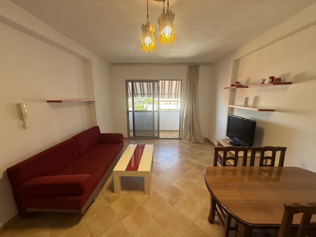 Vendo l'appartamento alla ruota rossa