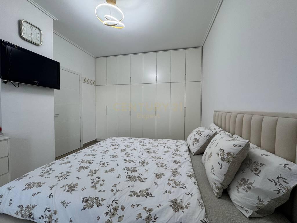 Në shitje apartament 1+1 modern në zemër të zhvillimit të ri – Ish Fusha e Aviacionit