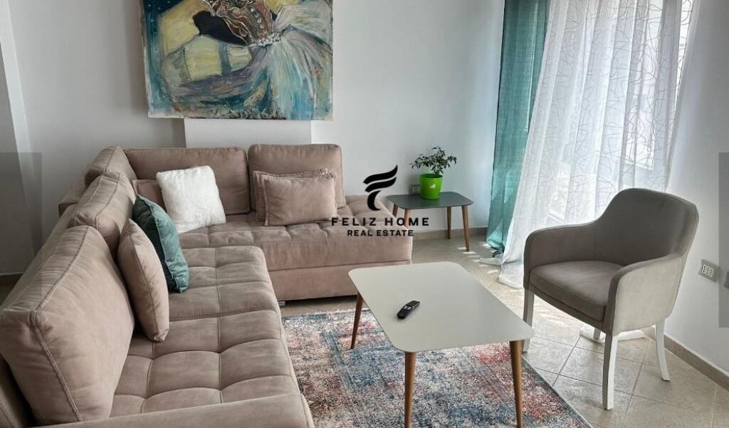 APARTAMENT ME QERA 2+1 PAZARI 600 EURO