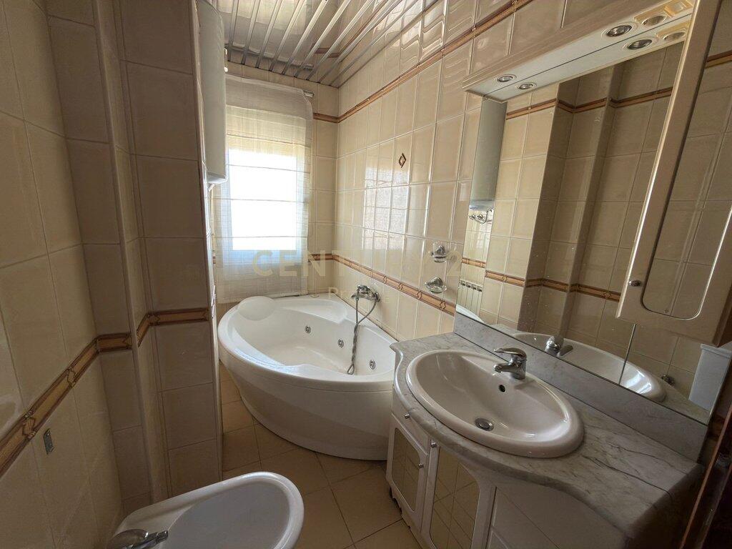 Apartament 2+1+2 me Qira pranë Ambasadës Amerikane