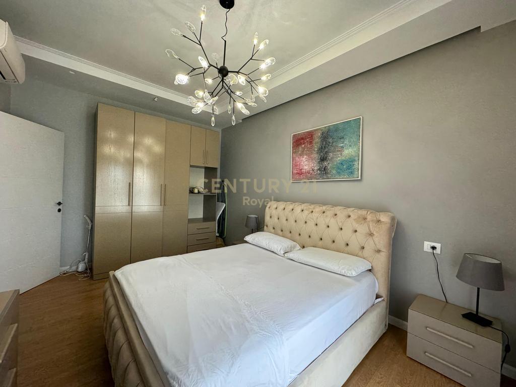 Jepet me Qira Apartament 1+1 pranë 21 Dhjetorit, Tiranë