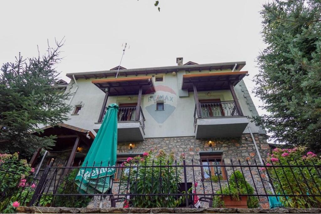 OKOZION, Inn for sale in Voskopoje!