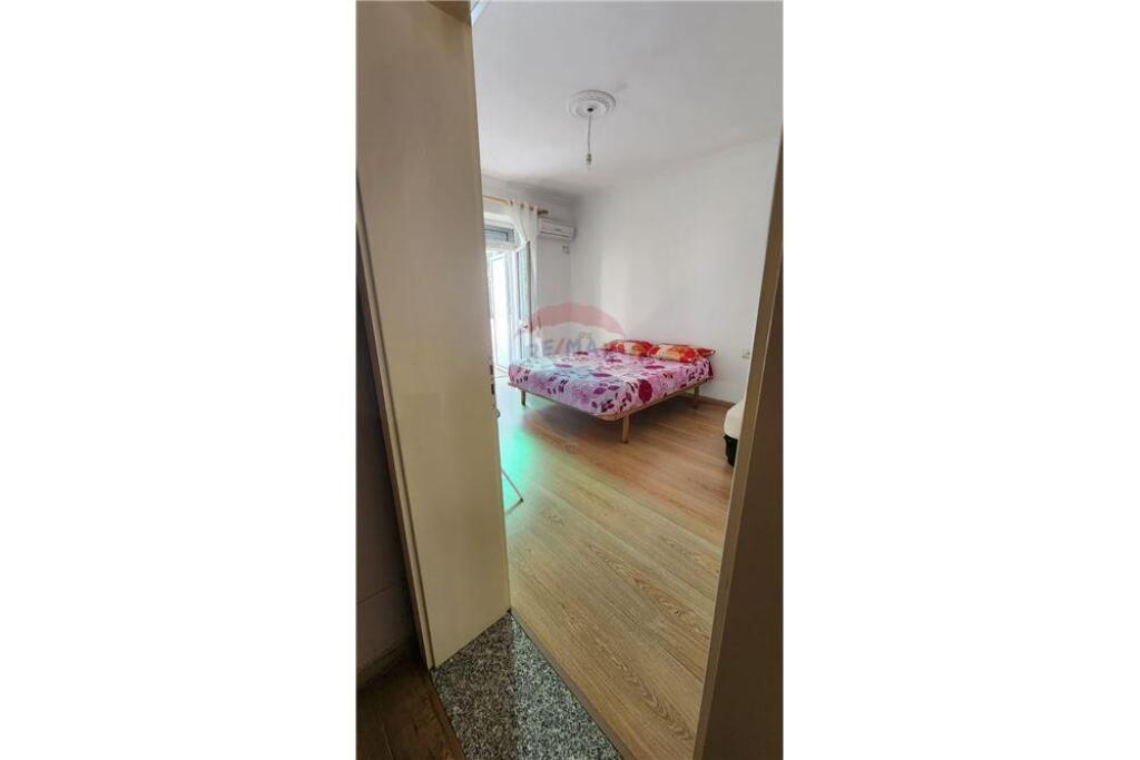 Apartament 2+1 me qera tek Zogu i Zi!