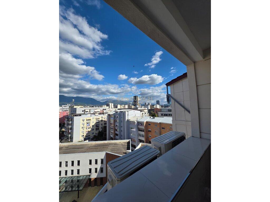 Appartamento 2+1 In Affitto in Via Mine Peza, Tirana - 1000€ | 90 m²