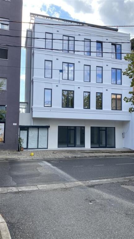 PREMISES FOR RENT 600 M2 ALI DEMI 10,000 EURO