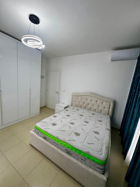 APARTAMENT ME QERA 2+1 BULEVARDI I RI 650 EURO