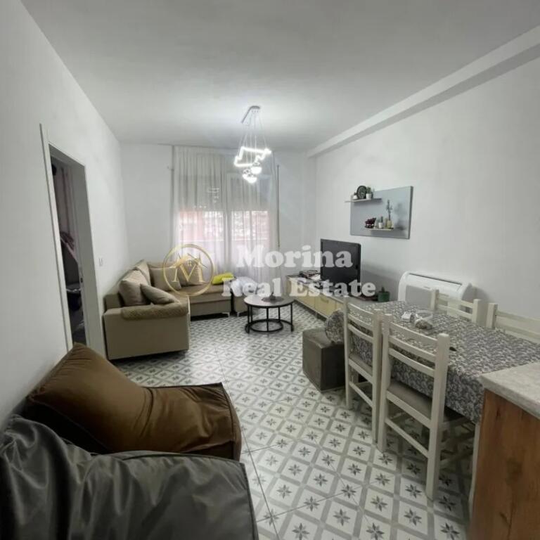 Affitto, Appartamento 1+1+Blk+Posto Auto, Yzberisht, 510 euro/mese.