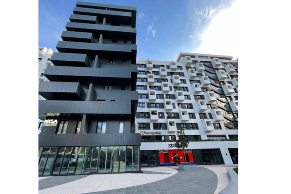 Appartamento duplex 3+1 in vendita a Square 21.