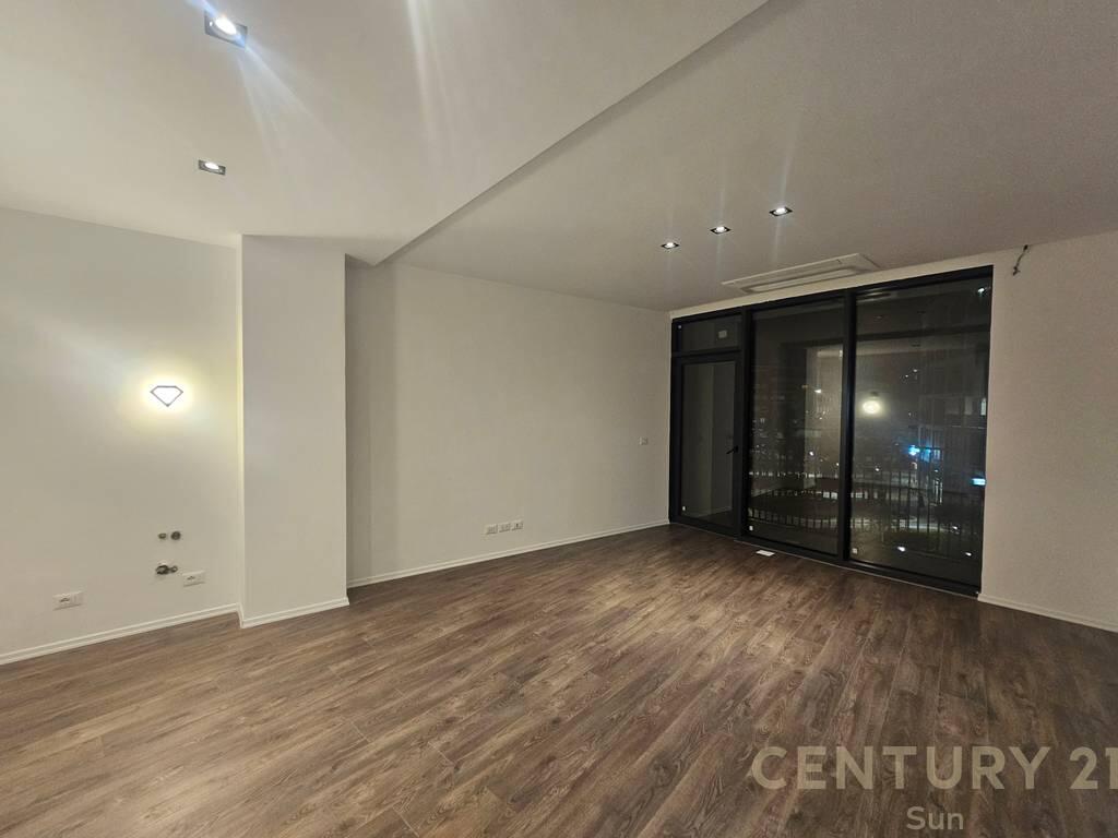 OFFICE  PARKING SPACE FOR RENT IN LAKE VIEW RESIDENCES.