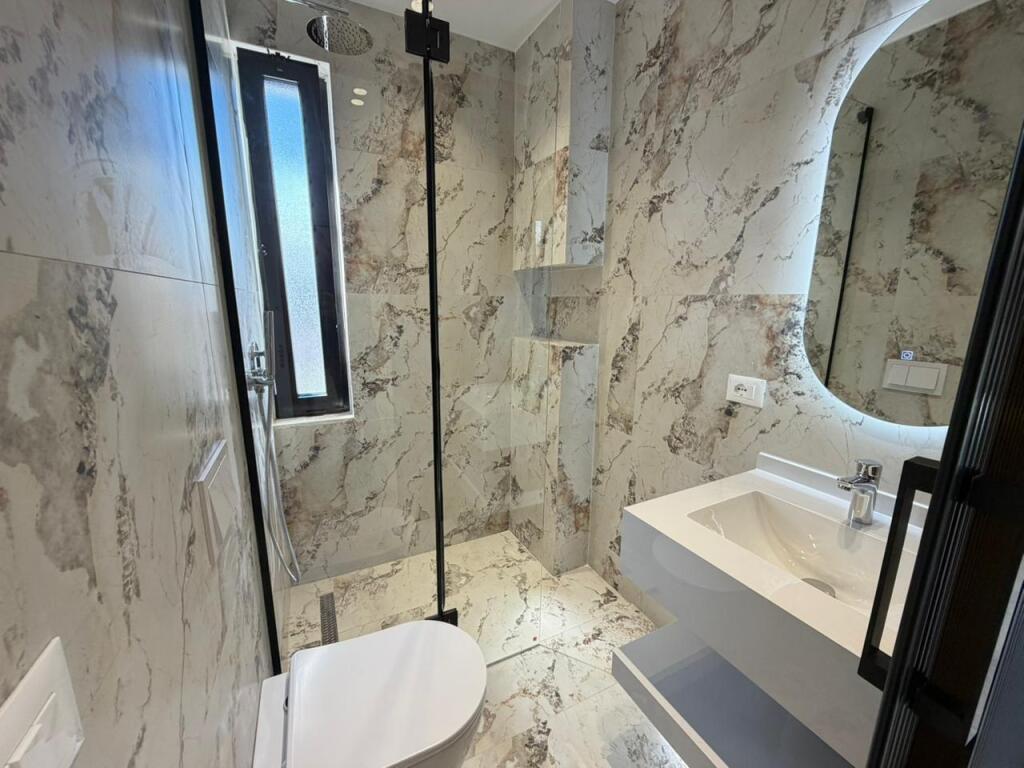 📣 Shiten Dy Apartamente – Rruga e Durrësit, pranë Ministrisë së Arsimit dhe Sportit💶 Çmimi total: 219,000 €