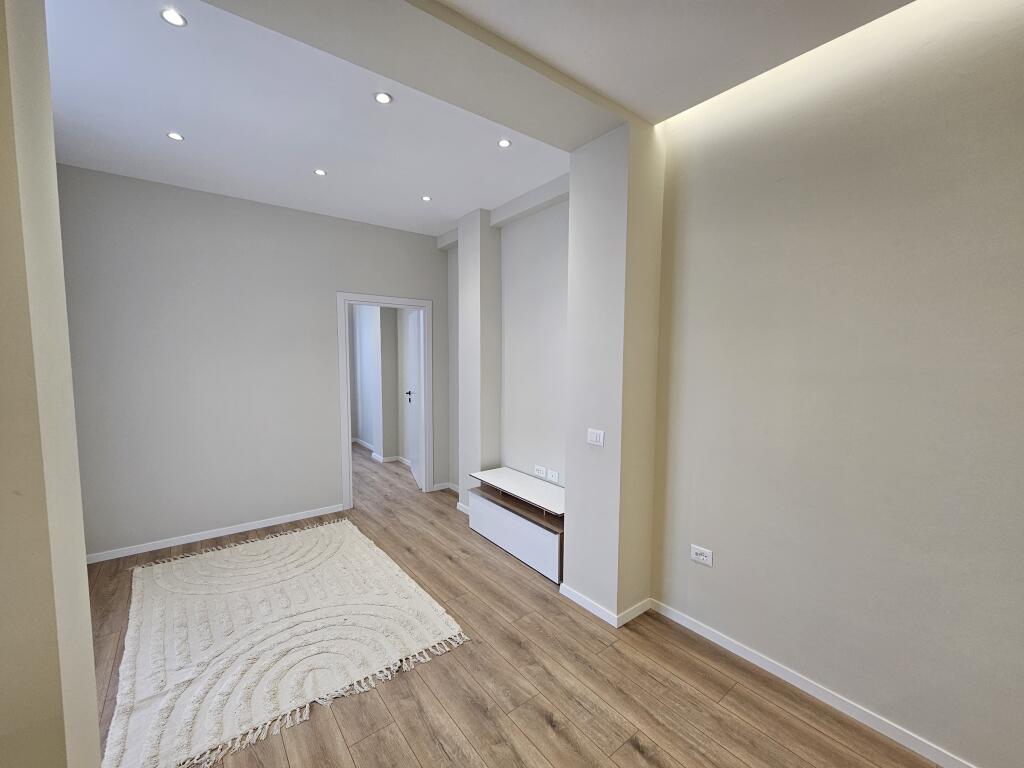 Apartament 1+1 per shitje te Myslym Shyri