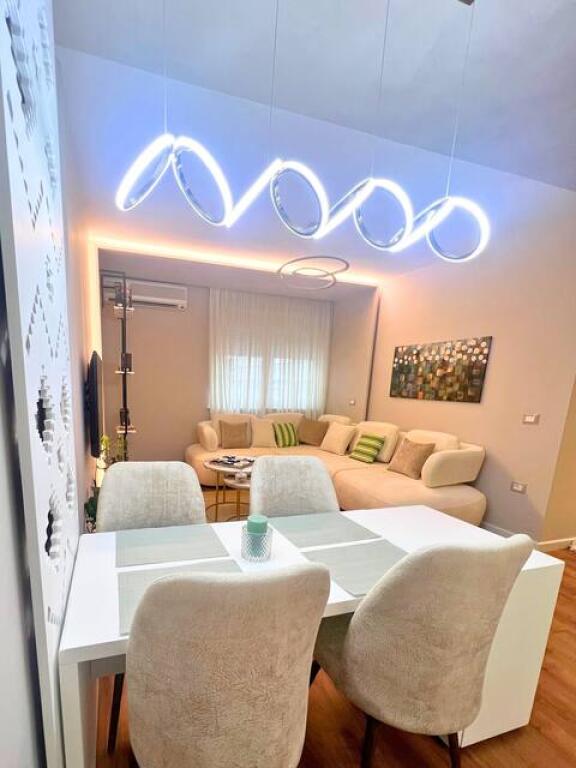 Appartamento in affitto, Tirana – Via Kosovarëve