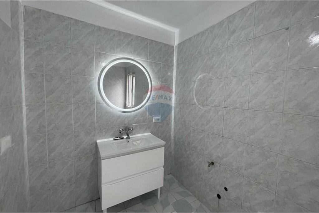 Villa in Affitto Rotatoria di Shkozes