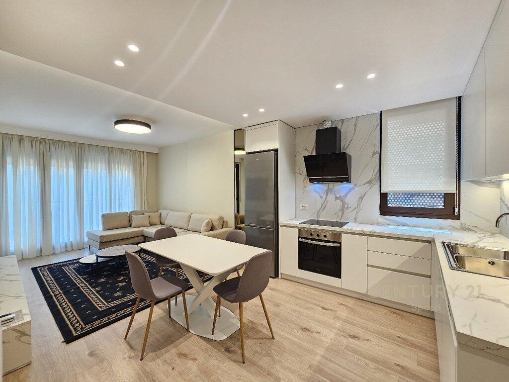 Appartamento moderno 1+1 in affitto – vicino al Centro di Tirana