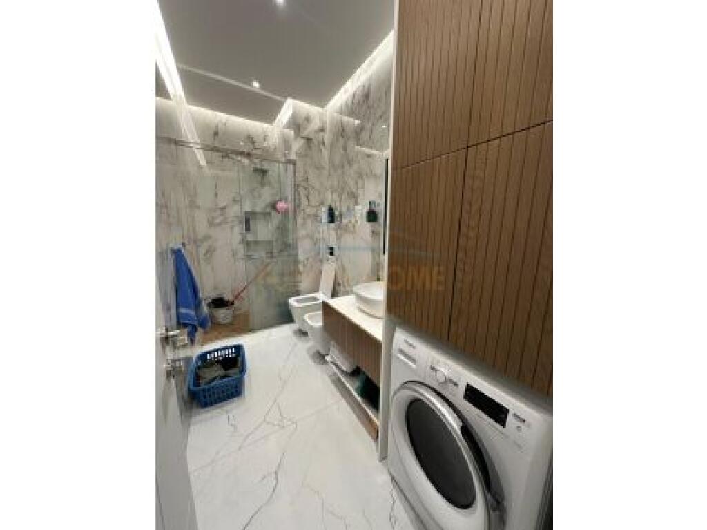 Apartament 2+1, Sheshi Wilson per Shitje.