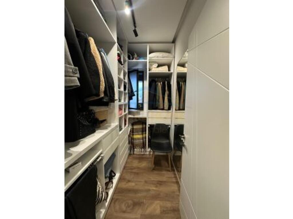 Apartament 2+1, Sheshi Wilson per Shitje.